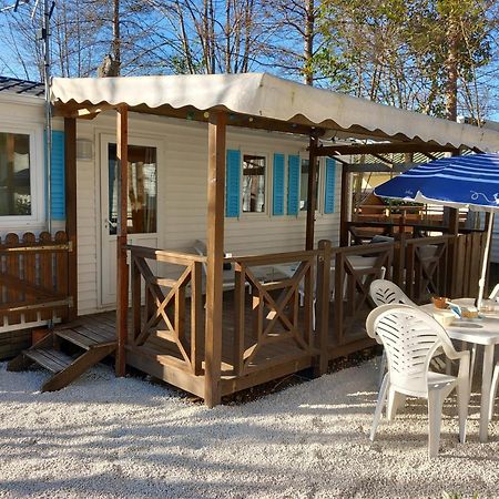 Mobilhome Les Volets Bleus Vaudreuille エクステリア 写真