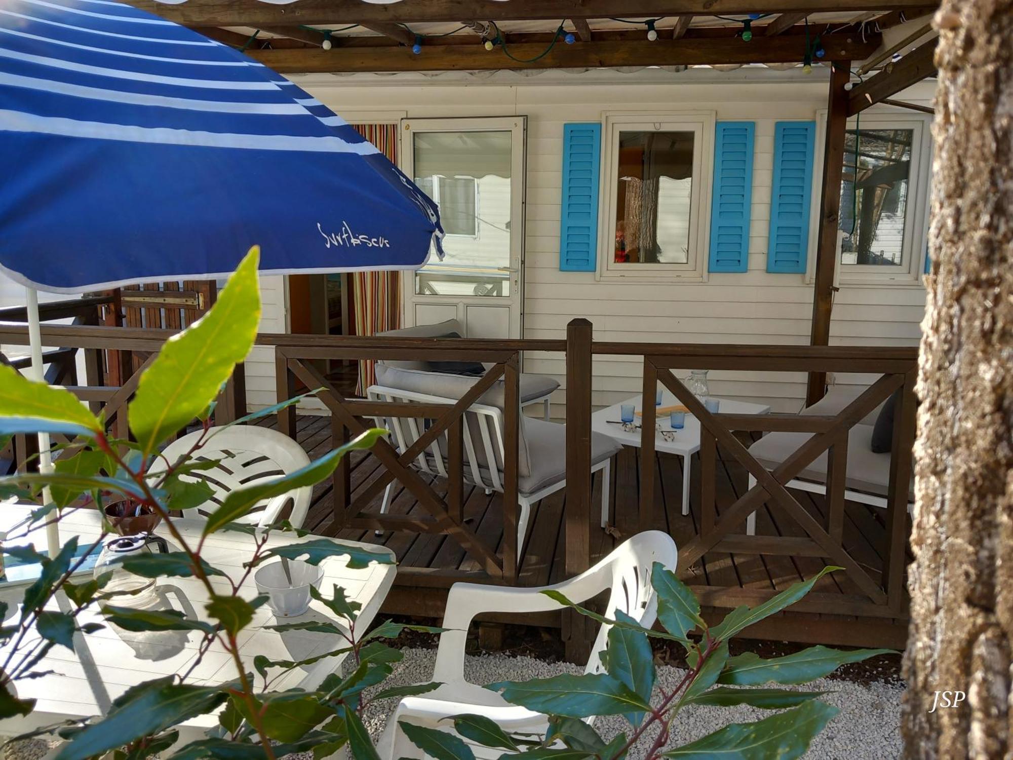 Mobilhome Les Volets Bleus Vaudreuille エクステリア 写真